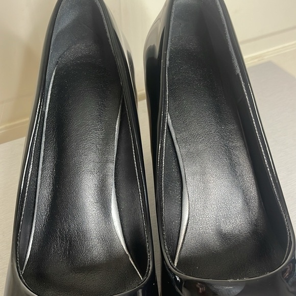 Ladies Fashion Black Patent Faux Leather Block Heel Shoes Pointed Sz 39/8.5 - Picture 11 of 11